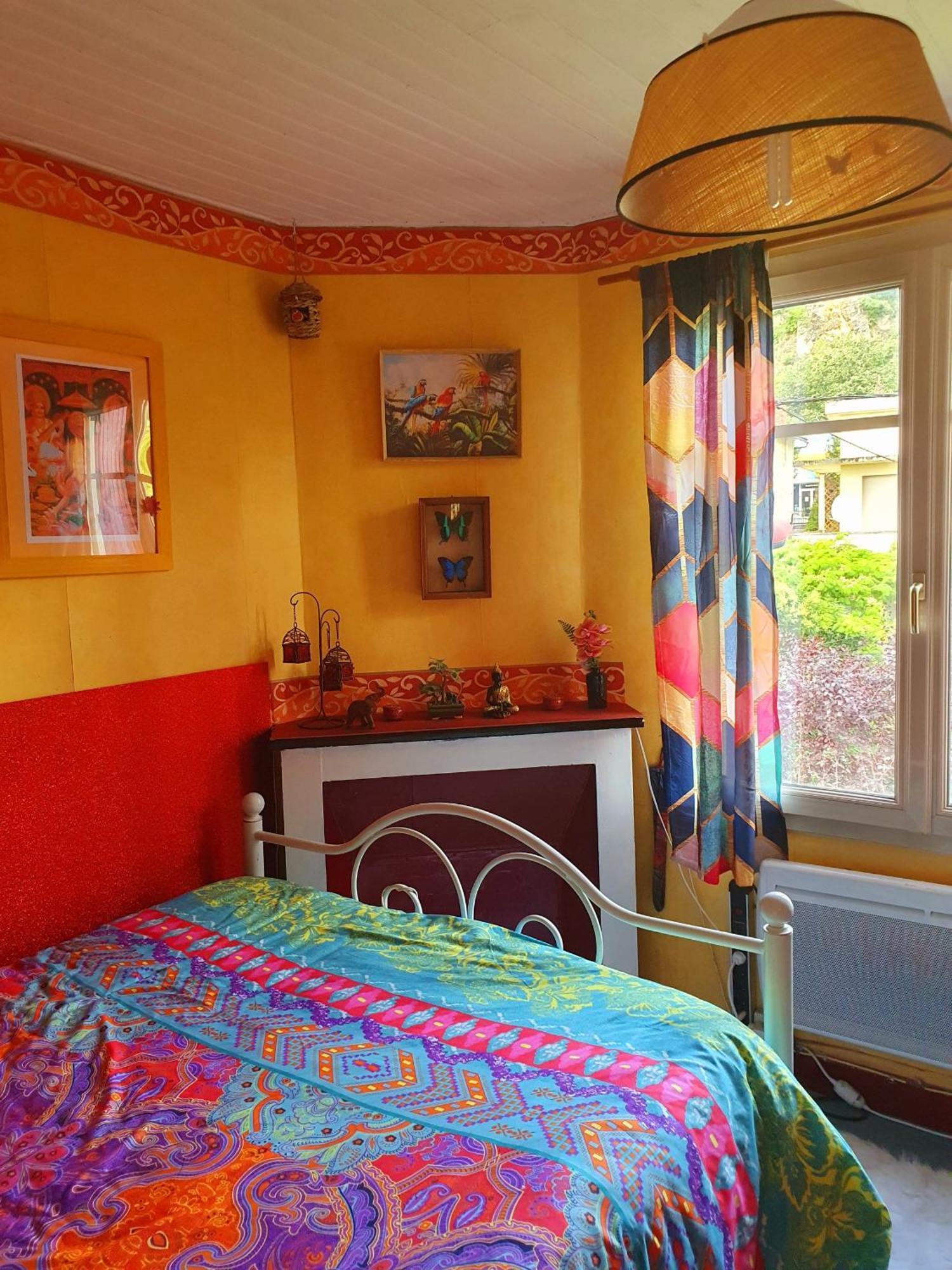 Bed And Breakfast Les Roses Multicolores Du 47 Fumel Exteriör bild